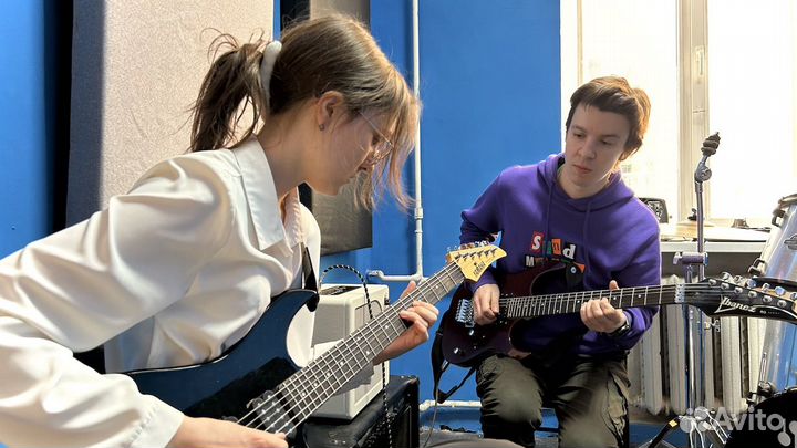 Преподаватель по гитаре