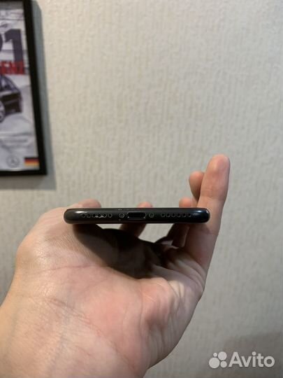 iPhone 7, 32 ГБ