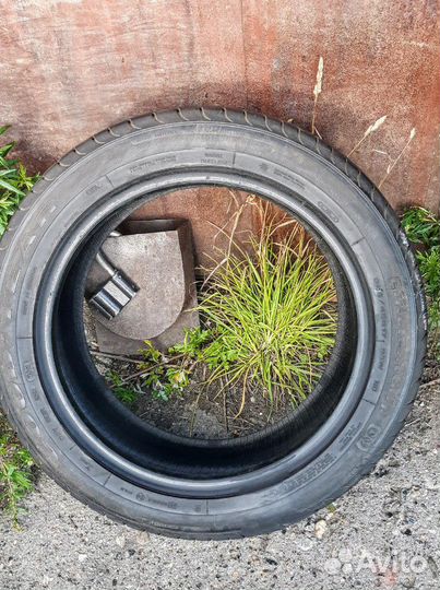 Goodyear EfficientGrip 245/45 R17