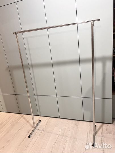 Вешалка напольная