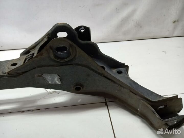 Kia Sportage (SL) lll Балка задняя