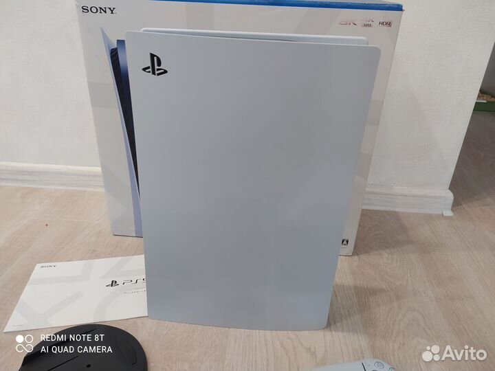 PS5 825Gb 2 джойстика+600 игр