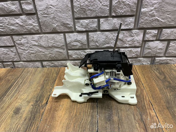 Mitsubishi Lancer 10 Кулиса кпп АКПП