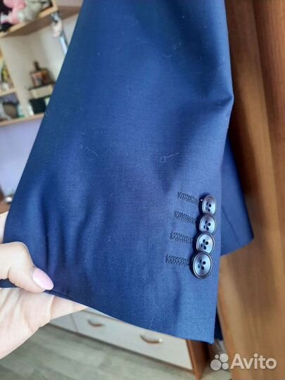 Продам костюм тройку