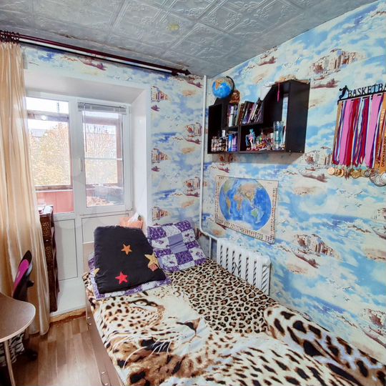 Комната 24 м² в 4-к., 3/9 эт.