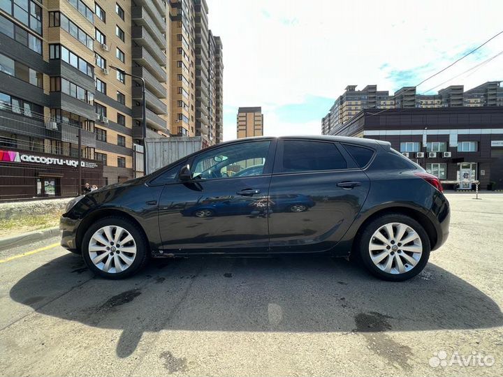 Opel Astra 1.6 МТ, 2011, 175 000 км