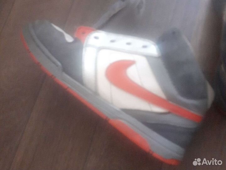 Кроссовки nike