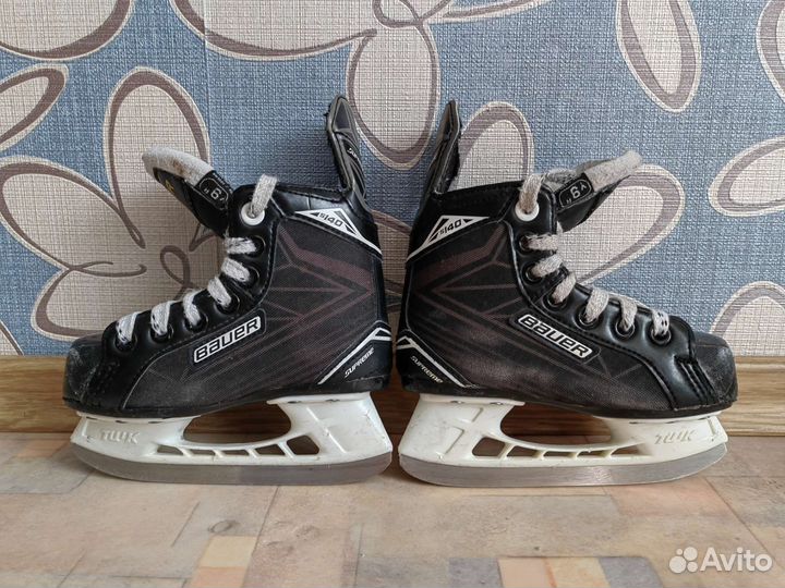 Хоккейные коньки bauer детские