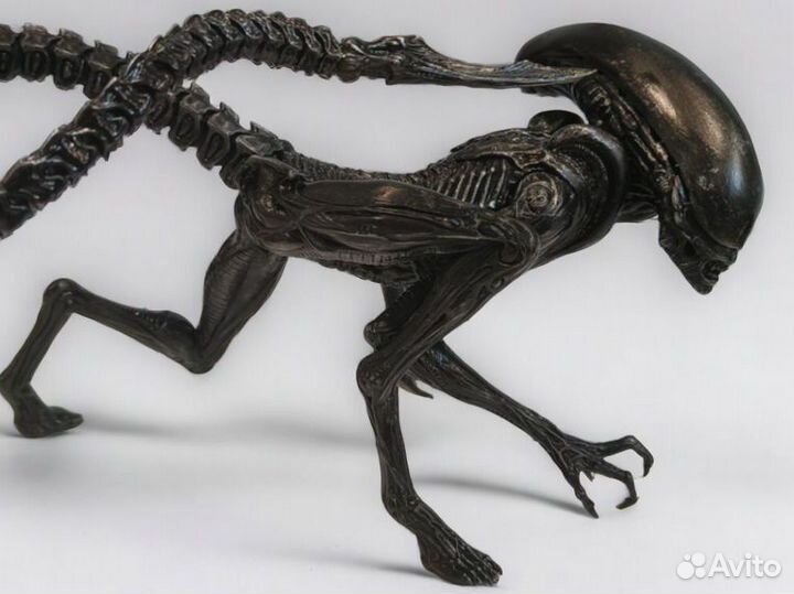 Фигурка чужой (Alien)