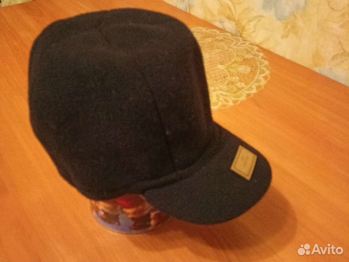 Бейсболка женская, вязанная