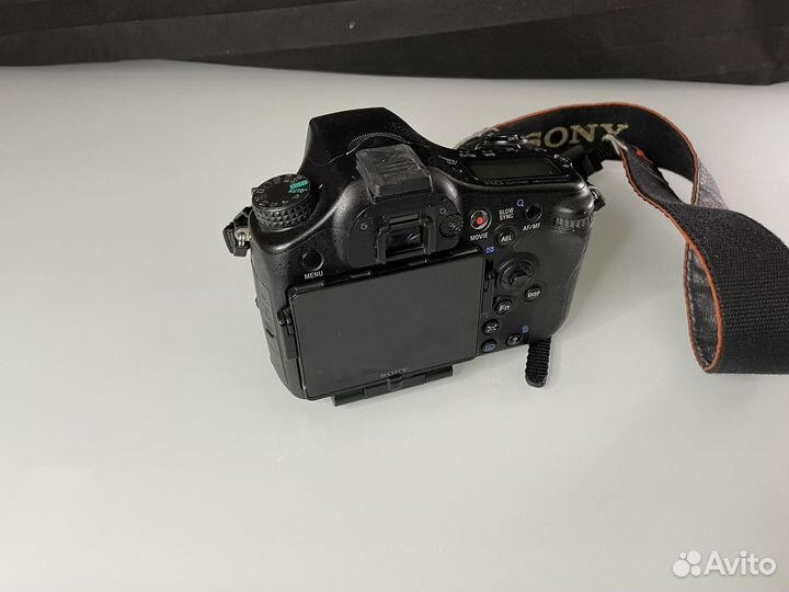 Комплект из объективов и фотоаппарата