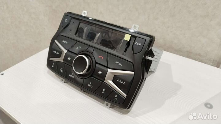 Штатная магнитола LADA vesta