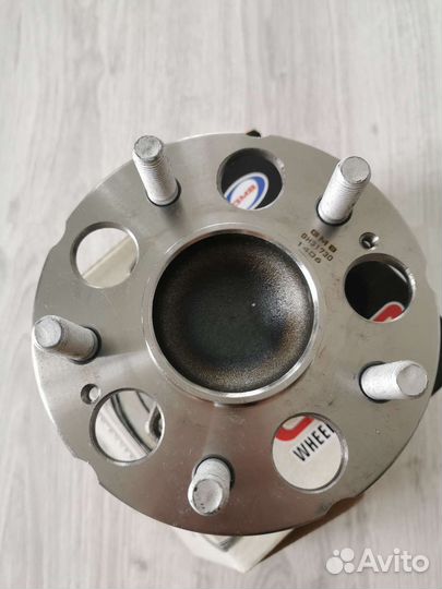 Ступица задняя Toyota rav4