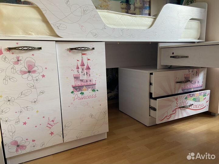 Кровать для девочки с ортопедическим матрасом