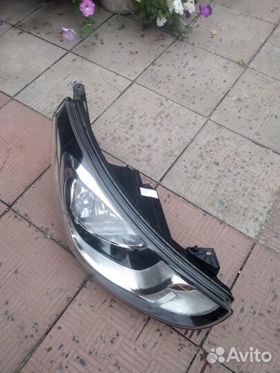 Hyundai Solaris фара оригинал