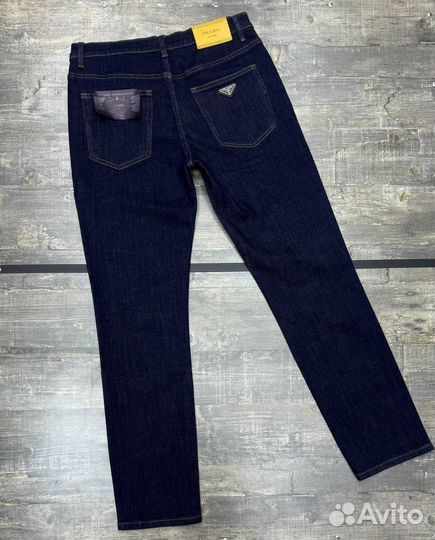 Джинсы prada