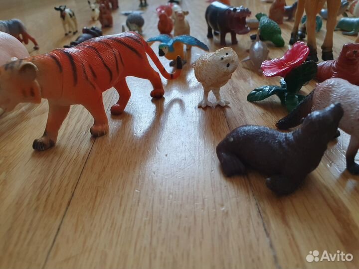Фигурки животных развивающие (70 фигурок)