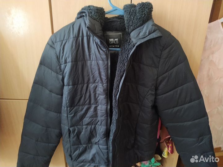Теплая куртка для девочки 152