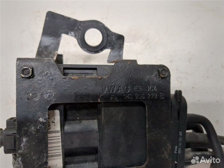 Блок клапанов Skoda Octavia (A5), 2005