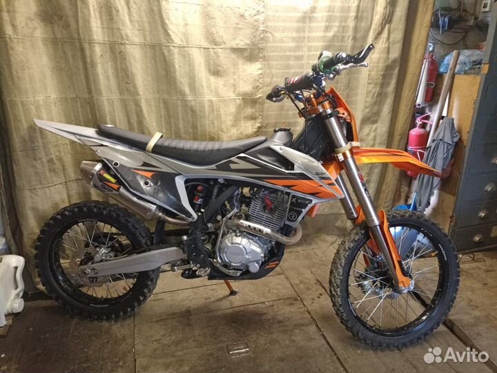 Мотоцикл GR 8 Lite 250