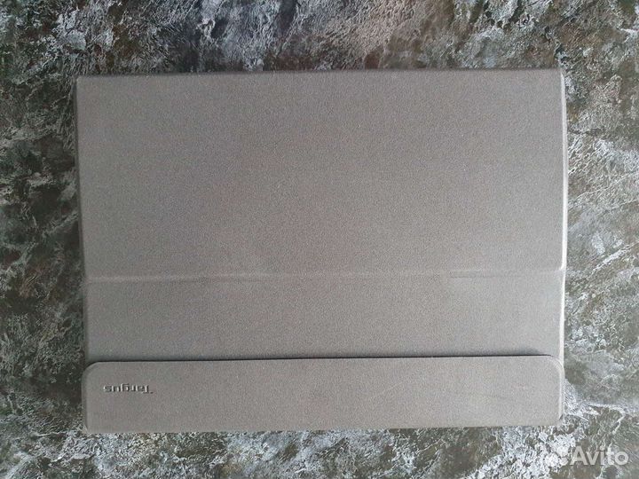 Чехол с клавиатурой Targus для планшета