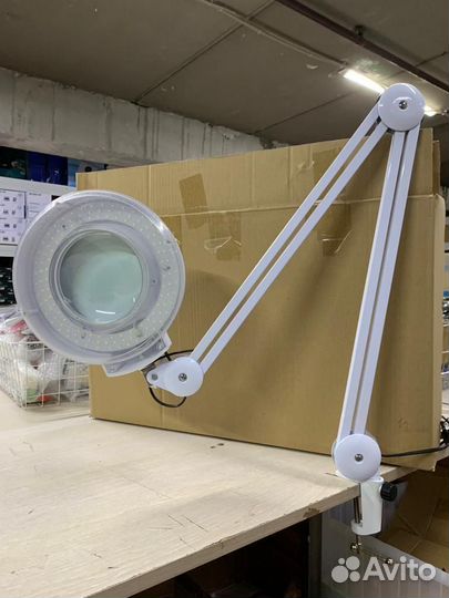 Лампа лупа настольная