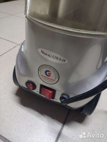 Отпариватель для одежды grand master