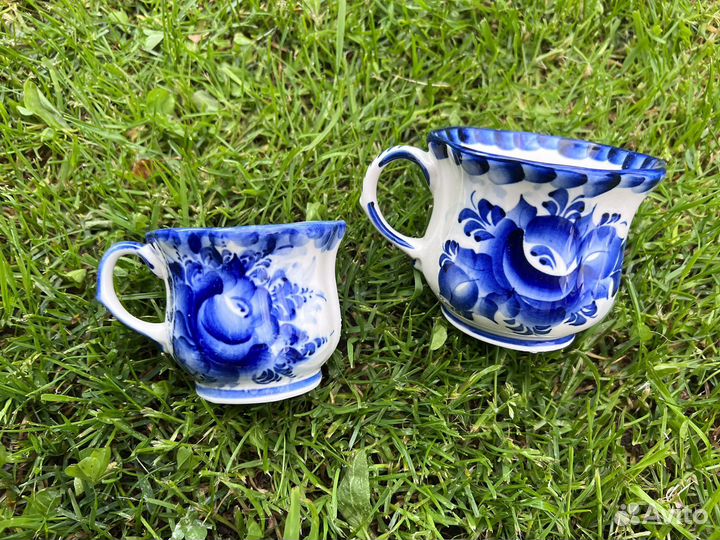 Чашки Гжель «улыбка» средняя и малая