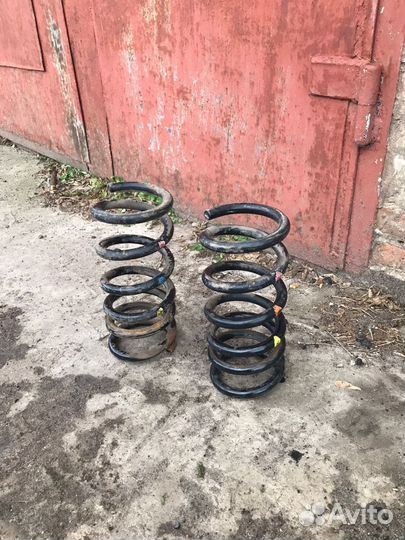 Пружины задние pajero 4