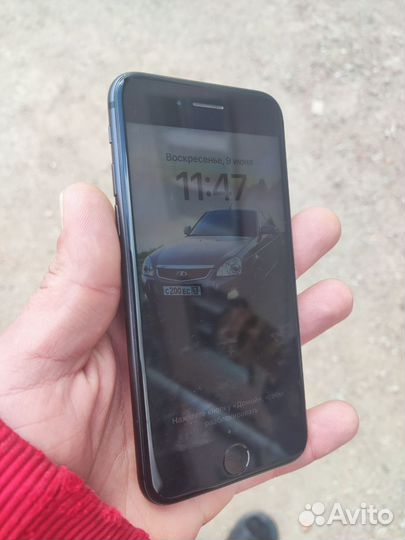 iPhone 8, 64 ГБ