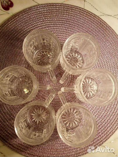 Хрустальные стопки и кружки