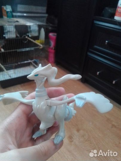 Фигурка покемоны Реширам макдональдс 2018 и Запдос