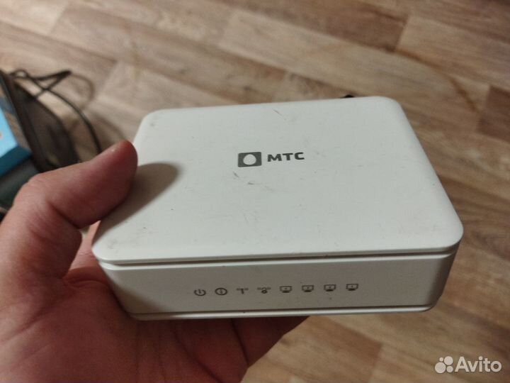Wi-Fi роутер QTech QBR-1041W 4xLAN, 1xWAN + 802.11