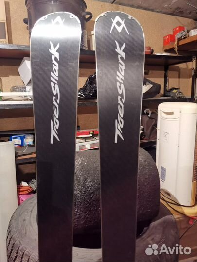 Горные лыжи Volkl Tiger Shark