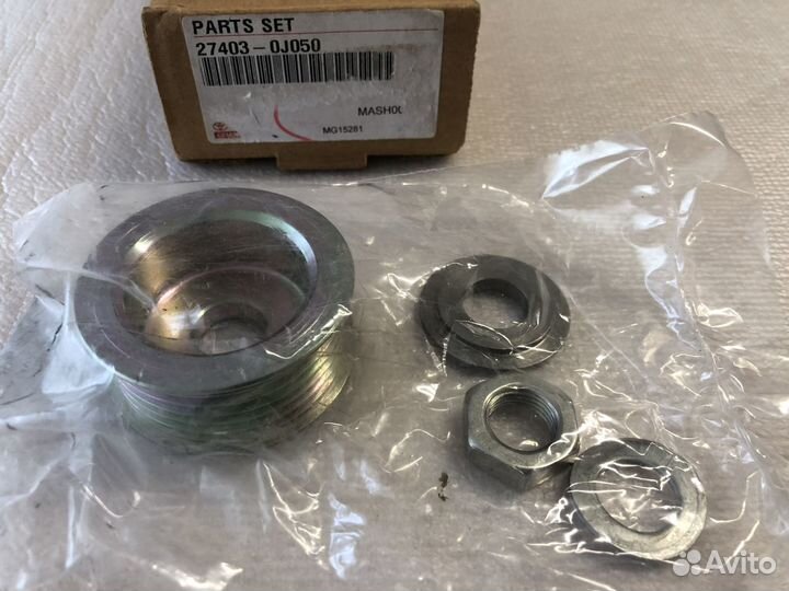 Шкив генератора toyota Yaris P90 274030J050