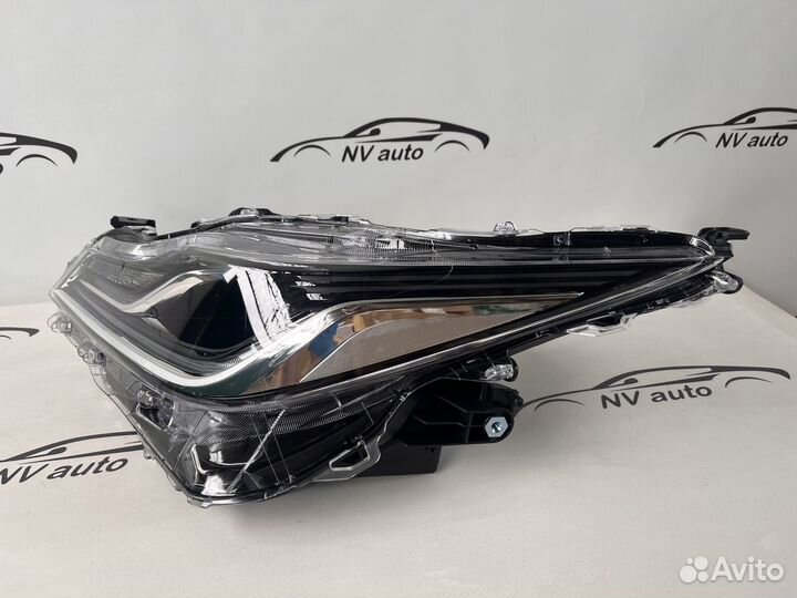 Toyota corolla 210 фара левая диодная 19-22