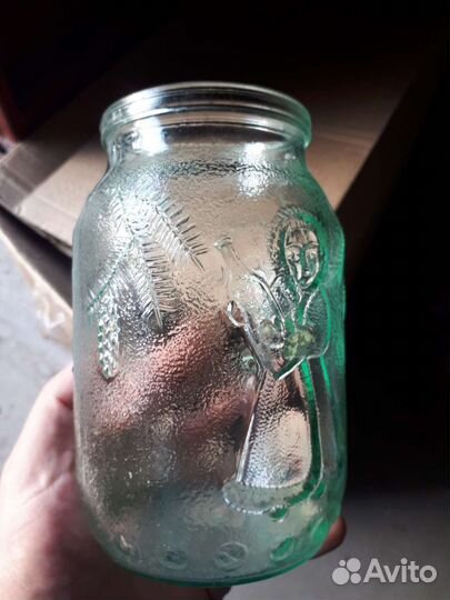 Банка с рисунком