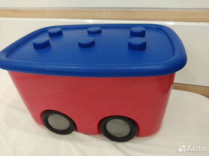 Ящик для хранения игрушек на колесах