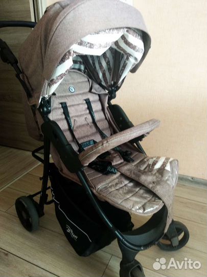 Прогулочная коляска Rant kira всесезонная