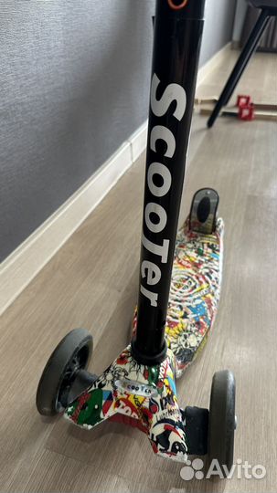 Самокат трехколесный