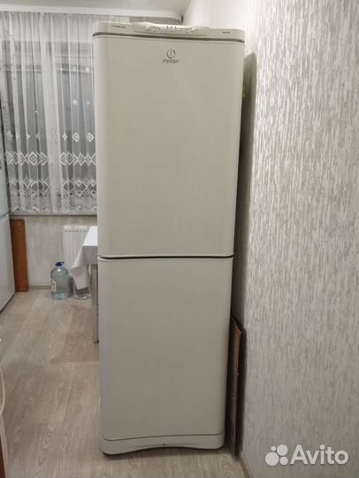 Холодильник indesit бу