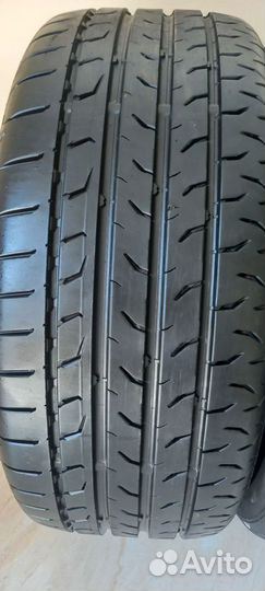 Continental MaxContact MC6 235/45 R18 V