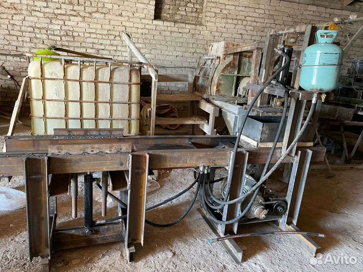 Станок по производству арболитовых блоков