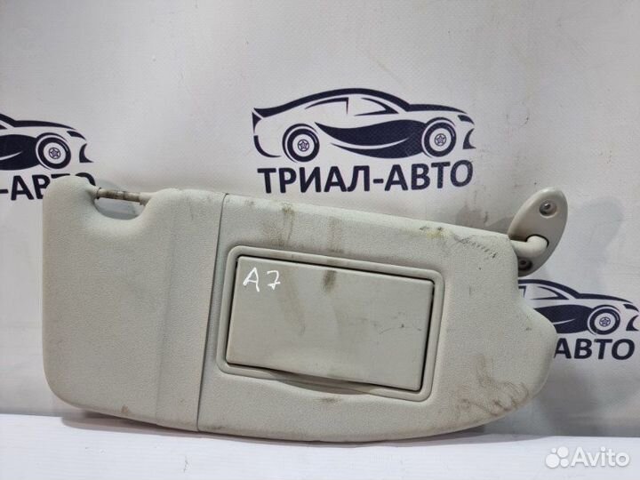 Козырек Focus 2