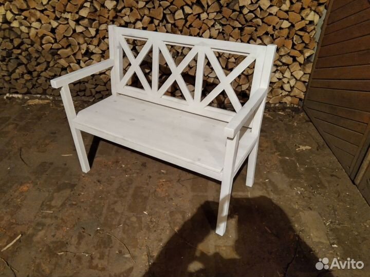 Лавочка садовая