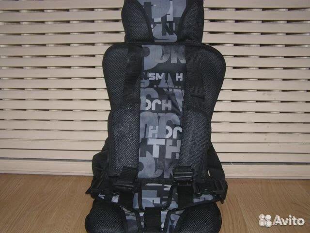 Детское автокресло бескаркасное от 3 до 12 лет