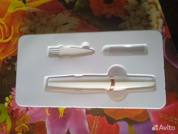 Триммер для бровей на батарейках