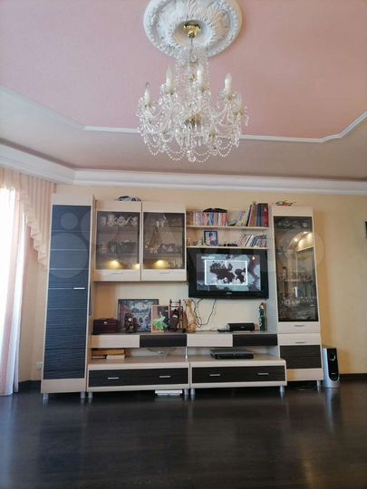 2-к. квартира, 88,1 м², 1/9 эт.