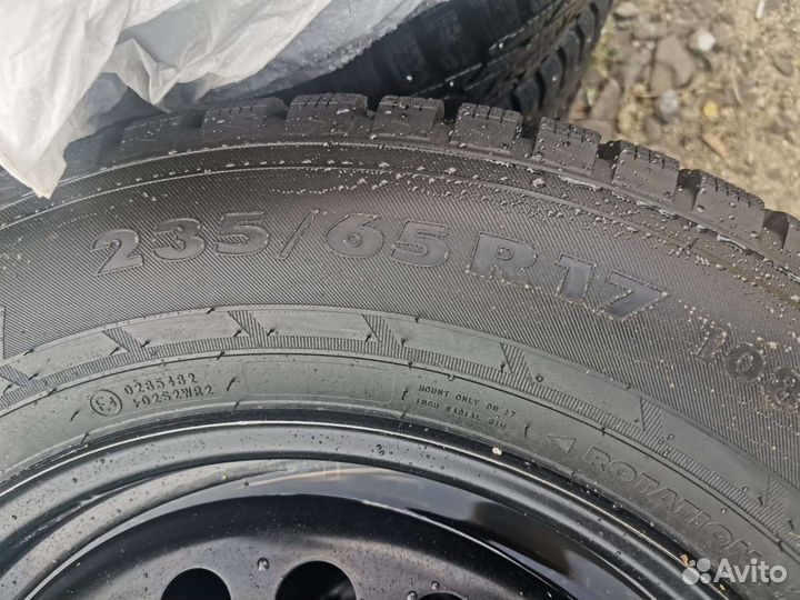 Nokian Tyres Nordman 7 SUV 235/65 R17