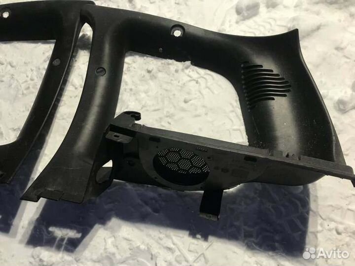 Накладка на стойку кузова Chevrolet Niva 2123 1.7